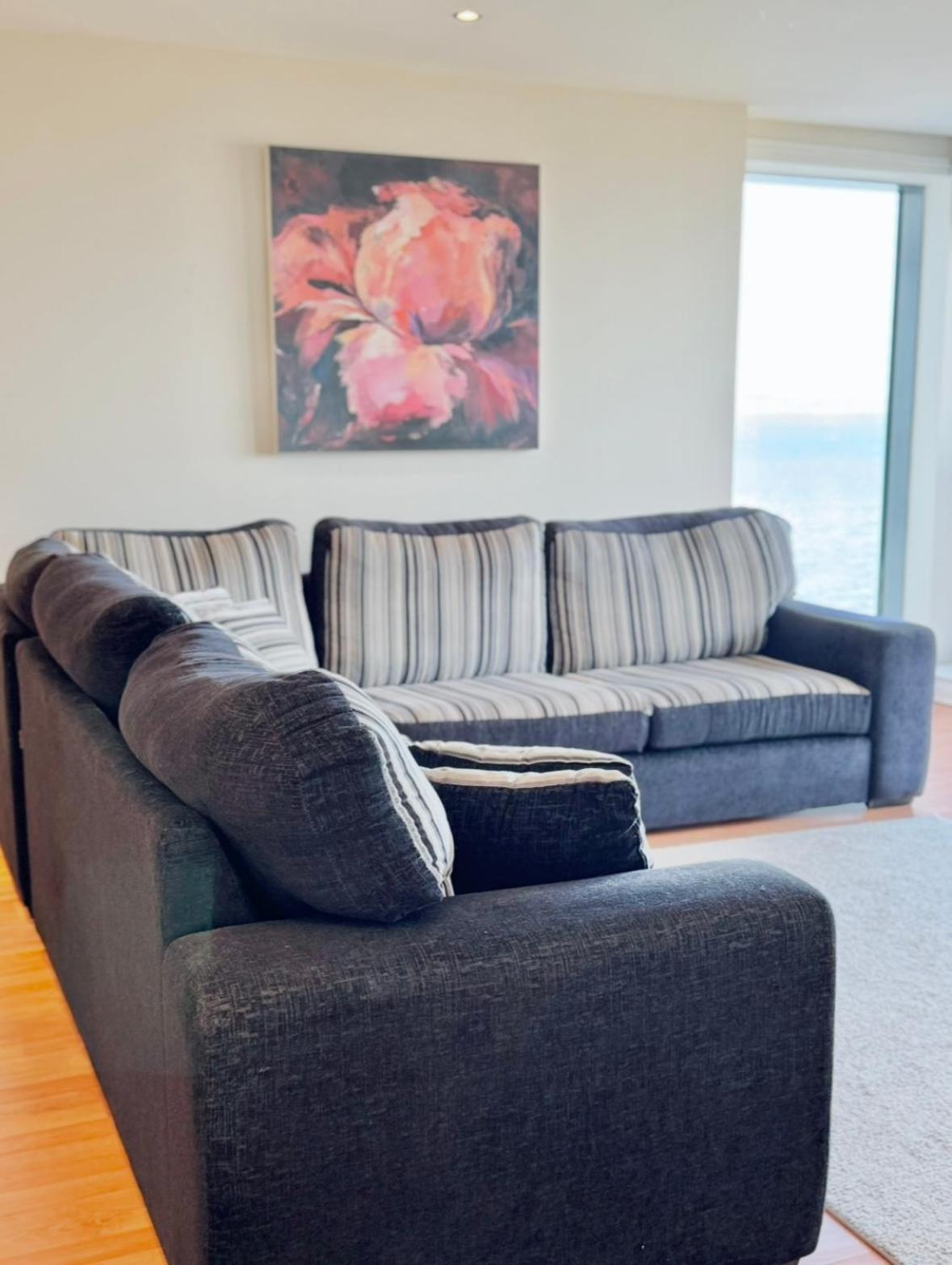 Modern Two Bedroom Apartments Эдинбург Экстерьер фото